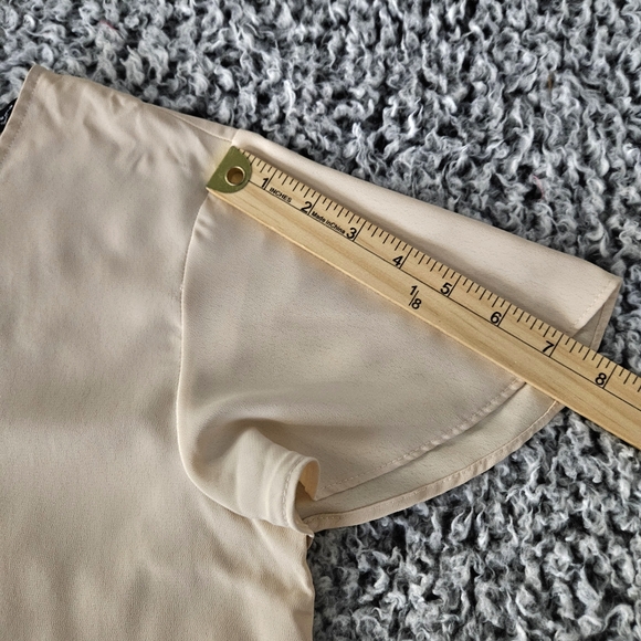 Zara Beige Blouse Medium M Short Flutter Sleeve Pleated Ruffled Top - Picture 8 of 10